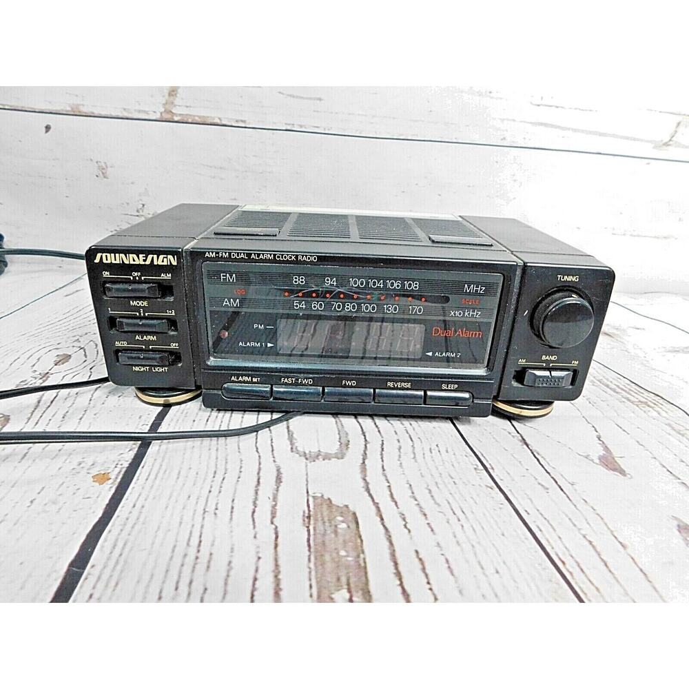 SoundDesign 3753 BLK AM-FM Dual Alarm Clock Radio Vintage Rare Tested/Working